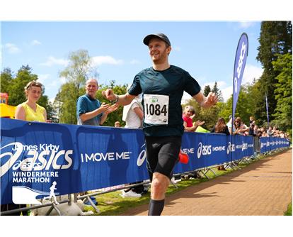 Rob Corney reading runner 2-19